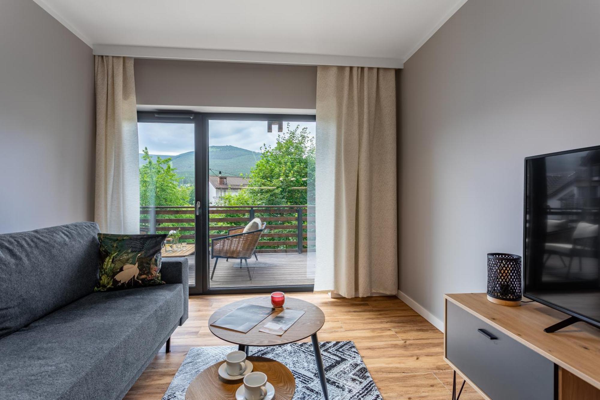 Apartment Obroncow Pokoju 4